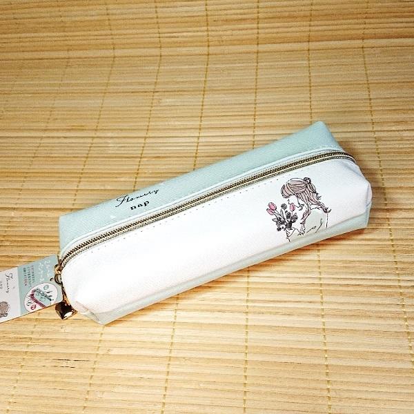モアガール 上下に分けて収納 2ルームペンケース（FLOWERY NAP）202868