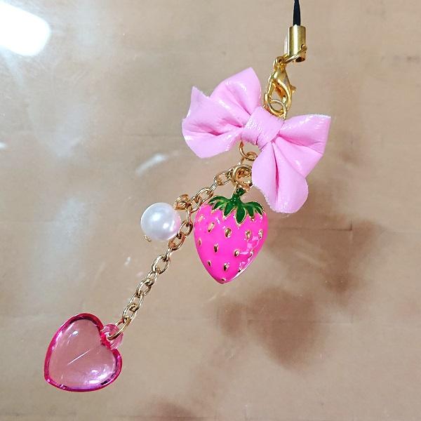 リボンとイチゴ 携帯ストラップ（ピンク）ks5018/パールビーズ