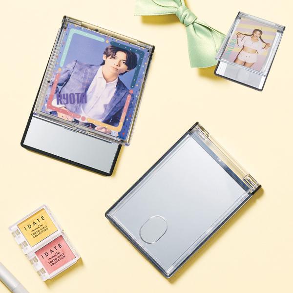■商品名カスタムデザインミラー（L判用）■特徴【推しといつも一緒！トレカ差し替えOK♪カスタムミラー】「推しが尊い…！いつでもどこでも推しを感じていたい…！」そんなあなたにぴったりのアイテムが新登場！お気に入りのL版写真を飾って、世界に一つ...