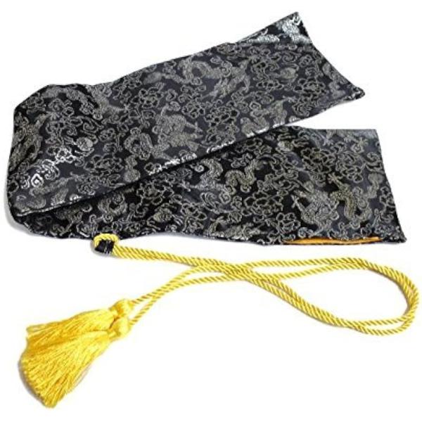 バリエーションコード : 2B8FCJ5IT1・お洒落な龍の刺繍入りの刀袋です。・模造刀、木刀など様々な種類の刀をお洒落に収納できます。・シルク地・金紐で刀の高級感を引き出し、繊細な龍柄が重厚感を見事に演出します＊・「サイズ」刀袋(龍)：材...