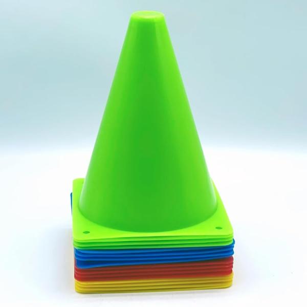 バリエーションコード : 2B98Q0NFWT「マーカーコーン カラーコーン セット ディスクコーン トレーニングコーン」カラー：イエロー、レッド、ブルー、グリーン各色同数入り。収納袋付き 持ち運びに収納に便利です。「カラーコーンサイズ・仕...