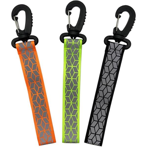 バリエーションコード : 2B9NH1Y6KCカラビナ付きの反射ストラップ　3色セット（グリーン、オレンジ、ブラック）夜道の安全対策に。光を反射し自分の存在をアピールできますバックや小物などさまざまなところへ取付けることができます。サイズ：...