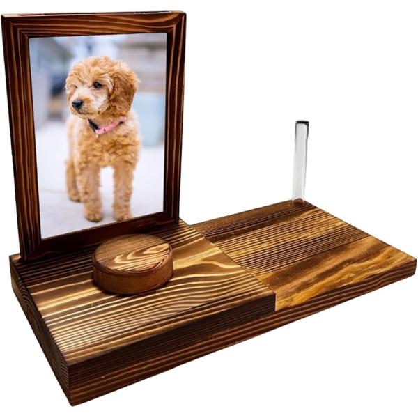 バリエーションコード : 2B2DN3D1UY「カラー」木目調「セット内容」メモリアルステージ 、一輪挿し 各1「サイズ」ステージ：幅 約30cm 奥行 約15cm高さ 約21.5cm 「素材」ステージ：天然木旅立った大切な家族へ・省スペー...