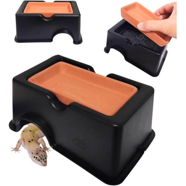 爬虫類の飼育に必要なシェルターに陶器製の水入れがついていますシェルターはプラスチック製 水入れは陶器製小型の爬虫類の飼育におすすめです レオパードゲッコー ヘビ カエルなどシェルターのサイズ 横幅：約17cm 奥行：約11cm 高さ：約7c...