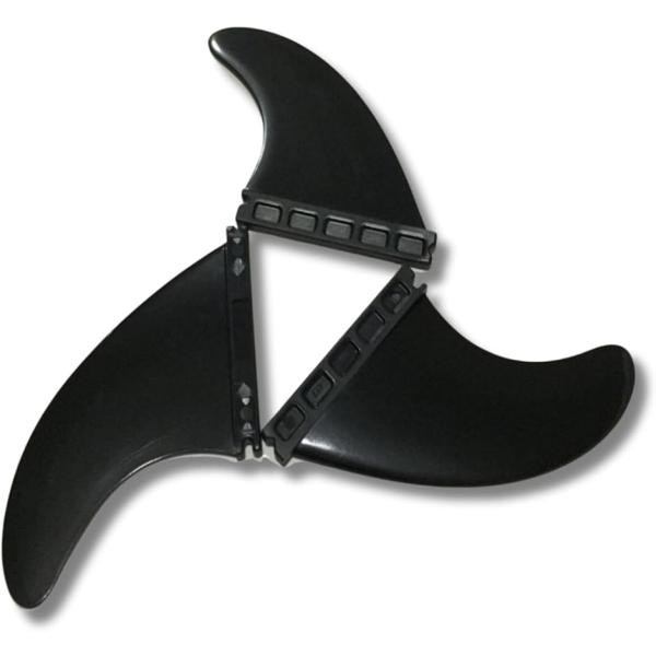 バリエーションコード : 2B9HGCD215「スピードを体現する造形」 内側のインサイドフォイル形状によって水流を精密に調整し、リフト性能を高め、抗力を減らしながら速度と波に対するホールド性を向上させます。「耐久性向上製法」 サーモテック...