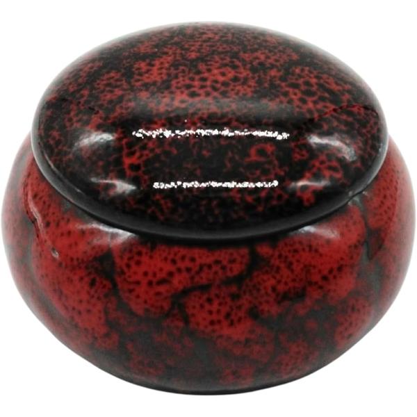 バリエーションコード : 2BUH4K1QW9いつでも一緒に、愛するペットの思い出を手元に置いておける手元供養に適したミニサイズのペット用骨壺です。お墓が遠くてお参りが難しい方にも、分骨した一部を大切に保管できる理想的なアイテムです。美しい...