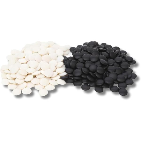 「初心者に最適」この碁石セットは、囲碁を始めたばかりの方にぴったりです。硬質メラミン製の中厚石は、手に馴染みやすく、長時間の練習でも疲れにくい設計です。初めての囲碁体験をスムーズにし、ゲームの楽しさを引き出します。「耐久性抜群」硬質メラミン...