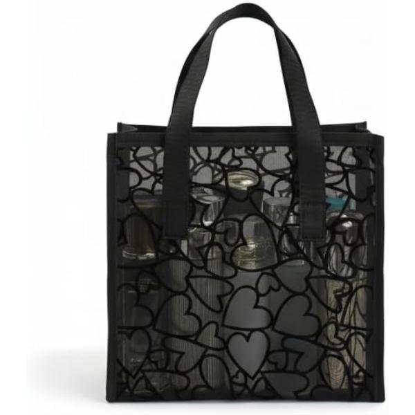 バリエーションコード : 2BUNK954SU「選べる2つの人気デザイン」 シンプルでキュートなハート柄とヒョウ柄の2種類をご用意。レディースのサウナ・スパタイムを彩ります。「速乾性抜群のドライポーチ」 全面メッシュ素材で通気性が高く、濡れ...