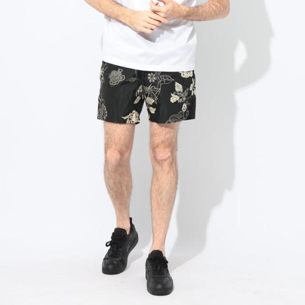 【極美品】モンクレール ショーツ ボトム 2022年モデル ブラック M MONCLER モンクレール ショートパンツ ハーフパンツ メンズ