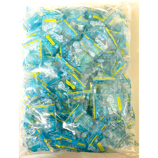 雲飴 シュワオソフトキャンデー ソーダ味 | ノーベル製菓株式会社