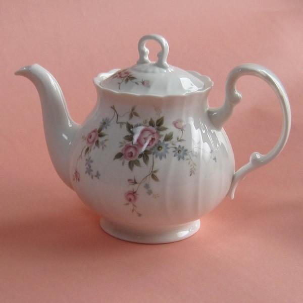日本陶器製（のちのNoritake)のニットーローヤル ビンテージ 