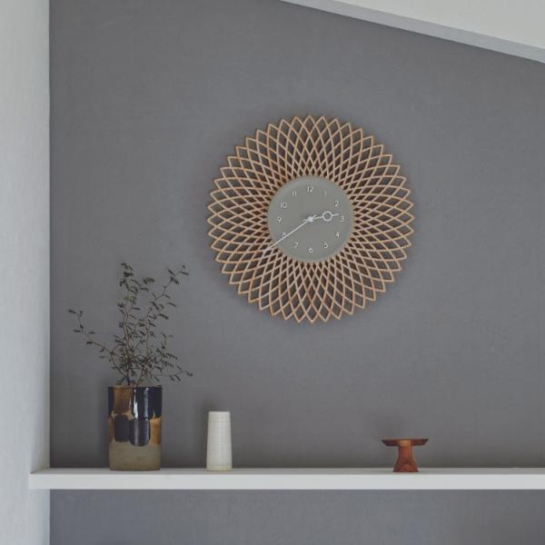 商品詳細サイズφ380×奥行25(mm)重量500gカラーグレー材質MDF、ポリレジン付属品仕様スイープムーブメント備考壁掛け用木ネジ付/単3電池(別売)【爆買 ポイント利用 ポイント消化】