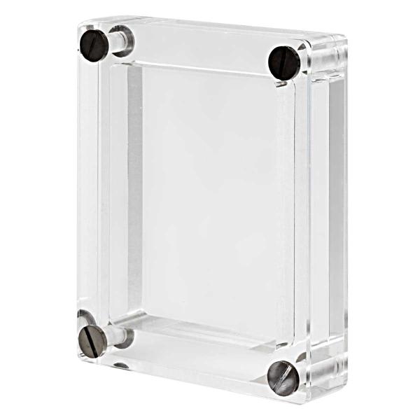 保存、観賞用アクリルディスプレイ。全面クリア（透明）のブロックディスプレイで、ジッポーを飾りたい。レギュラーサイズのZIPPOライターを1個収納可能。ZIPPOのみであれば、レギュラーとスリムをペアで収納可能です。大切な思い出の品や、やっと...