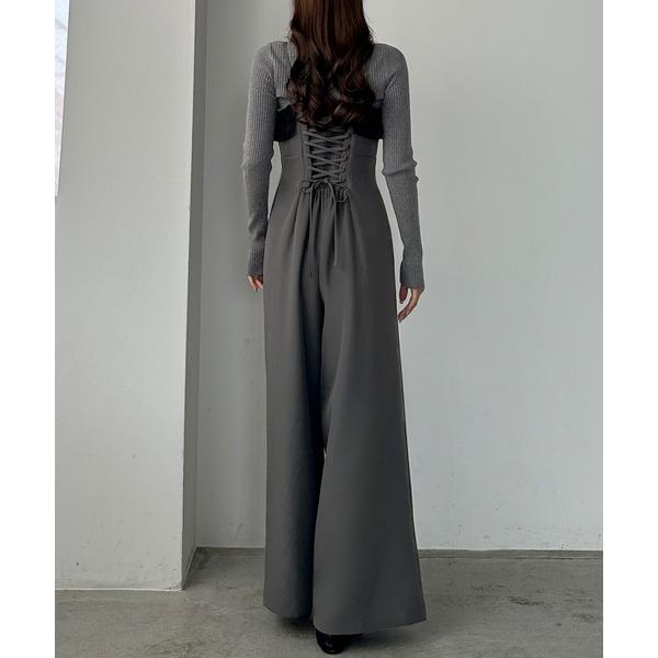 『セール実施中』参考価格：9，759円発売時期：2024年08月コンディション：B（目立つ使用感なし）使用感が少ない、または気にならないアイテム全体的：汚れ、ほつれ内側：毛玉参考商品名：バックレースアップフリルオールインワン参考品番：frv...