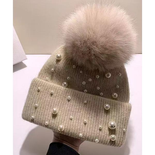 『タイムセール実施中』ZOZO問い合わせ番号:101201800ショップ:DIAVEL，ディアベルブランド:Sibra，シブラ，DIAVEL，ディアベル商品名:パールビジュー付きぽんぽんニットキャップカテゴリ:帽子>ニットキャップ/ビ...