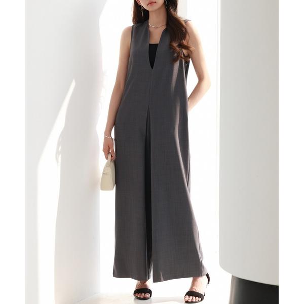 『セール実施中』参考価格：4，990円発売時期：2024年05月コンディション：B（目立つ使用感なし）使用感が少ない、または気にならないアイテム前身頃：汚れ参考商品名：IラインシルエットVネックサロペット参考品番：sdprb2720【商品に...