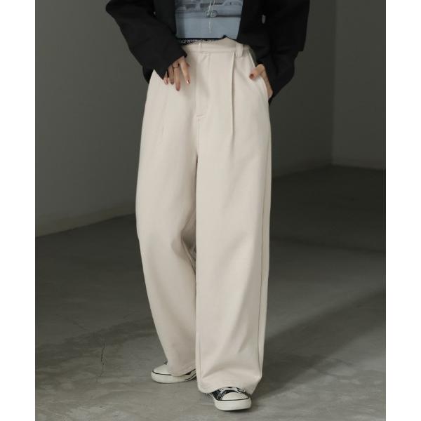 ZOZO問い合わせ番号:101450186ショップ:HUG.U，ハグユーブランド:HUG.U，ハグユー商品名:スウェットなのにきれいめ” タックワイドパンツ ＜選べる2丈＞カテゴリ:パンツ>スウェットパンツブランド品番:f555素材:...