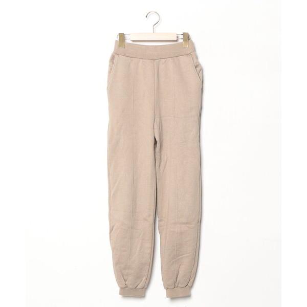 参考価格：17，600円発売時期：2021年09月コンディション：C（やや使用感あり）使用感があり、やや気になる傷や汚れがあるアイテム全体的：色あせ参考商品名：プレミアムスウェットジョガーパンツ参考品番：251420002ZOZO問い合わせ...