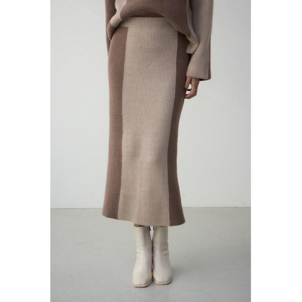 ZOZO問い合わせ番号:101483352ショップ:AZUL BY MOUSSY，アズールバイマウジーブランド:AZUL BY MOUSSY，アズールバイマウジー商品名:バイカラーIラインニットスカートカテゴリ:スカート>スカートブラ...