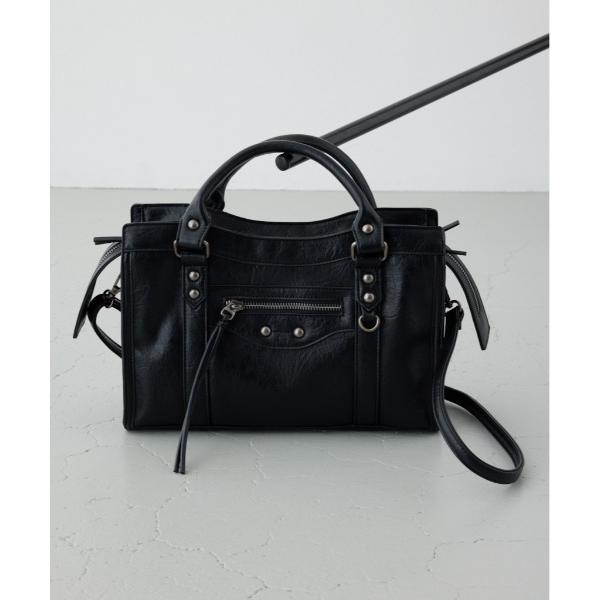 ZOZO問い合わせ番号:101483374ショップ:AZUL BY MOUSSY，アズールバイマウジーブランド:AZUL BY MOUSSY，アズールバイマウジー商品名:フェイクレザーハンドバッグカテゴリ:バッグ>ショルダーバッグブラ...