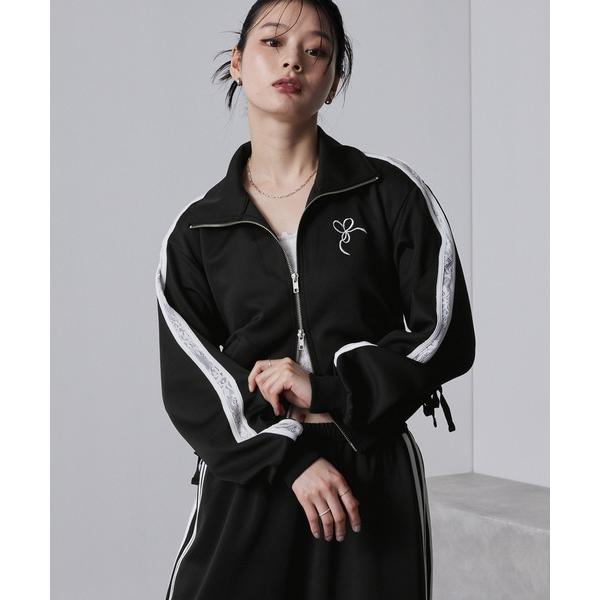 参考価格：4，860円発売時期：2025年02月コンディション：D（傷・汚れあり）傷や汚れがあるが使用には問題ないアイテム全体的：色あせ、毛玉、汚れ参考商品名：【nui nullu】サイドラインシアーレース２WAYショートトラックジャケット...