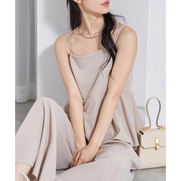 『セール実施中』参考価格：5，720円発売時期：2024年07月コンディション：C（やや使用感あり）使用感があり、やや気になる傷や汚れがあるアイテムすそ周り：毛玉参考商品名：【ZOZO限定】カットジョーゼットペプラムロンパース参考品番：18...