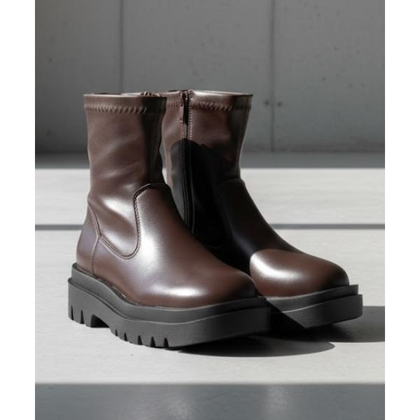 『セール実施中』ZOZO問い合わせ番号:102177095ショップ:Fusione，フュージョンブランド:LibertyDoll，リバティードール商品名:+5cm 軽量厚底 ユニセックス スクエアトゥトラックソールブーツカテゴリ:シューズ&...