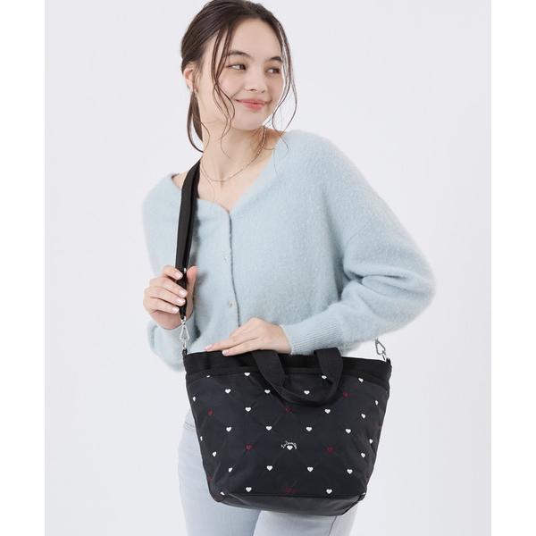 トートバッグ BUCKET TOTE レッド/ホワイトハートEMB レディース