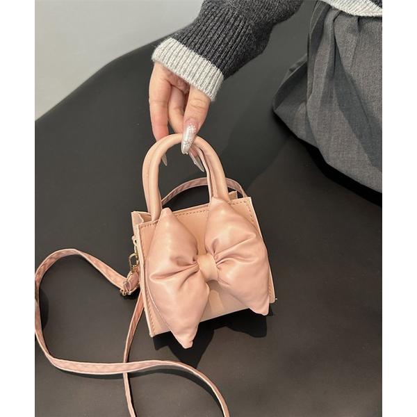 ZOZO問い合わせ番号:103275770ショップ:CERCA，チェルカブランド:CERCA，チェルカ商品名:lulunoix/ビッグリボンミニバッグ N15467カテゴリ:バッグ>ハンドバッグブランド品番:N15467素材:合成皮革...