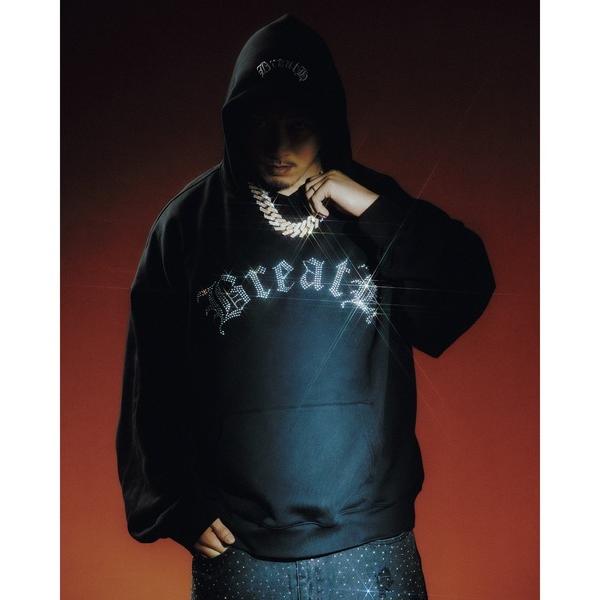 パーカー OLD ENGLISH LOGO RHINESTONE HOODIE メンズ レディース