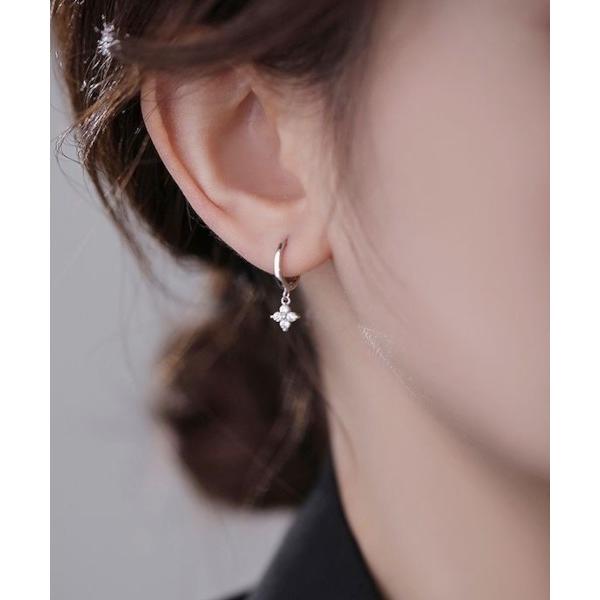 ピアス フラワーモチーフアクリルストーンリングペアピアス(MA/EK531) レディース
