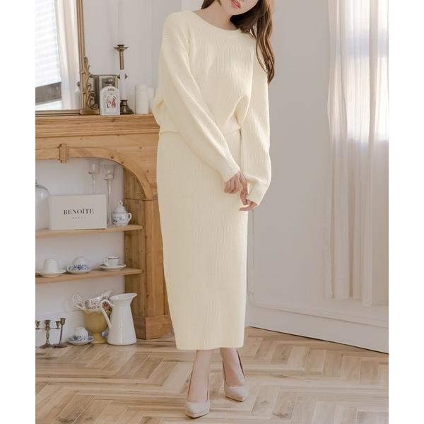 「JULIA BOUTIQUE」 セットアップ ONE アイボリー レディース