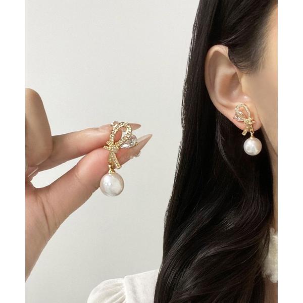 パール ピアス 「LEJA」ニュアンスリボンパヴェビジュースウィングパールピアス結婚式 パーティー 成人式 二次会 同窓会 お呼ばれ オケージョン 20代 30代