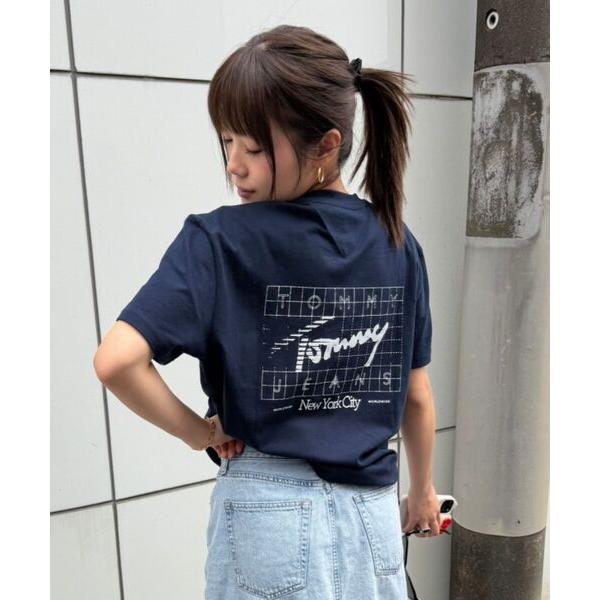tシャツ 「オンライン限定」ユニセックス サインフラッグレギュラーフィットショートスリーブTシャツ メンズ レディース