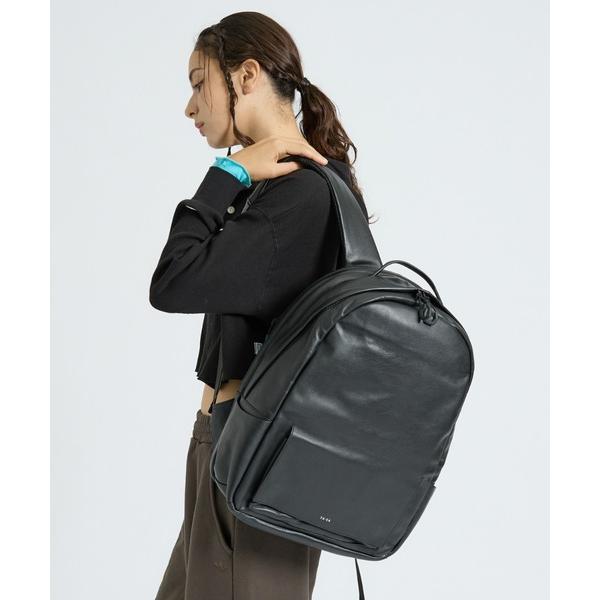 デイバック リュック 「YArKA/ヤーカ」real leather flap pocket round backpack/リアルレザー丸型フラップポケットバックパック/ユニセックス