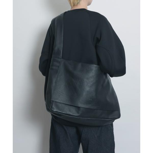 ショルダーバッグ バッグ 「YArKA/ヤーカ」real leather Huge messenger bag 「abgm3」 / ヒュージメッセンジャーバッグ レディース メンズ