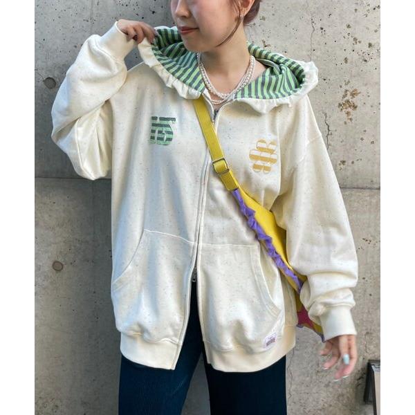 パーカー 「HELLO.SANFRANCISCO」ボーダーワッペンフリルジップフーディ レディース