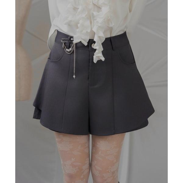 パンツ ‘’M‘’チャームAラインショートパンツ レディース