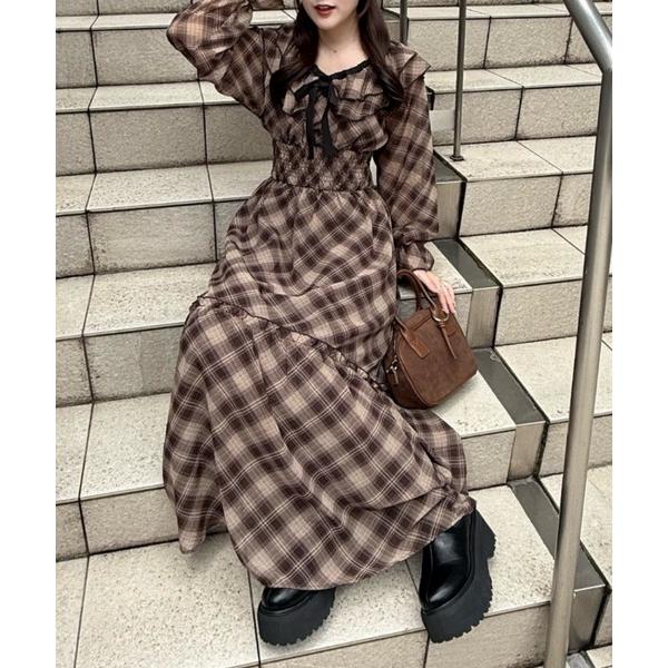 ワンピース 1枚で特別感を纏うフリル衿ロングワンピース