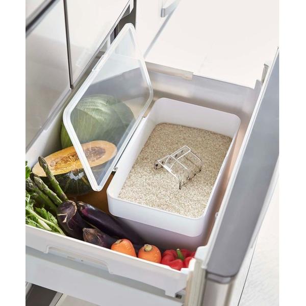 他サイト： キッチン 密閉シンク下米ビツ 5kg 計量カップ付 山崎実業 「tower タワー」の商品画像