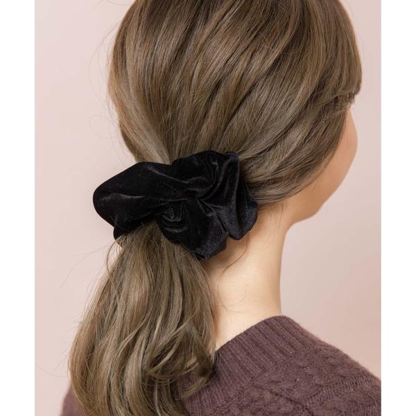 ZOZO問い合わせ番号:60735433ショップ:flower，フラワーブランド:flower，フラワー商品名:グロスベルベットシュシュカテゴリ:ヘアアクセサリー>シュシュブランド品番:309240593素材:ポリエステル原産国:韓国...