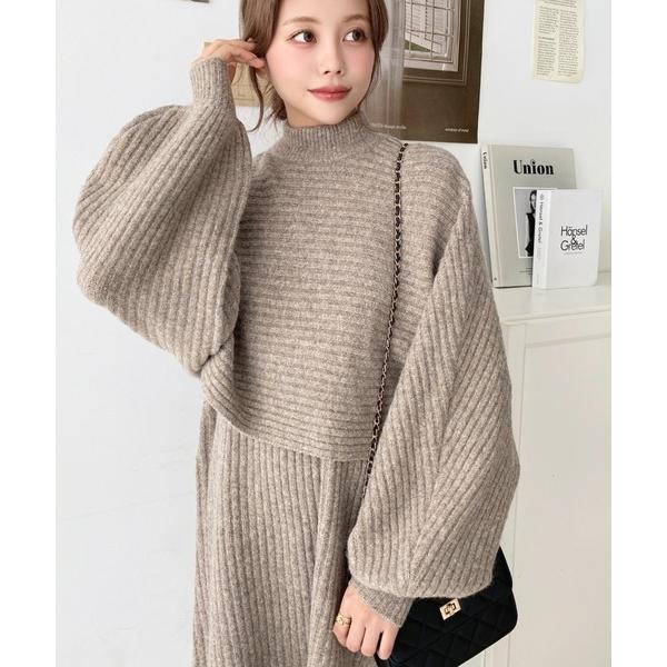 『セール実施中』ZOZO問い合わせ番号:67501896ショップ:moment+，モーメントプラスブランド:moment+，モーメントプラス商品名:〈セットアップニット〉アルパカタッチハイネックショート丈プルオーバー＆ノースリーブワンピース...