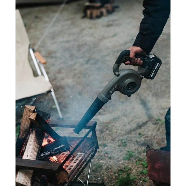 ZOZO問い合わせ番号:75556110ショップ:Snow Peak，スノーピークブランド:Snow Peak，スノーピーク商品名:フィールドブロワ　小型  掃除機 火おこし マキタカテゴリ:アウトドア/スポーツ>アウトドアグッズブラ...