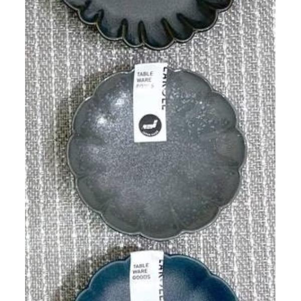 ZOZO問い合わせ番号:77081069ショップ:LAKOLE，ラコレブランド:LAKOLE，ラコレ商品名:菊形豆皿 / 968295カテゴリ:食器/キッチン>食器ブランド品番:968295素材:陶器原産国:JAPANカラー:ホワイト...