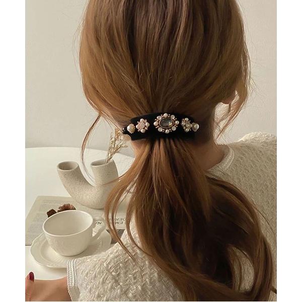 ZOZO問い合わせ番号:77497680ショップ:RiNc，リンクブランド:ammy.，エイミードット商品名:【 ammy. / エイミードット 】 パール ＆  ビジュー ベロア ヘアクリップカテゴリ:ヘアアクセサリー>バレッタ/ヘ...