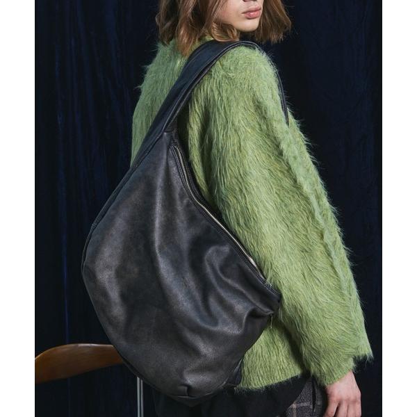 ショルダーストラップ ショルダーバッグ 「UNISEX」Leather Shoulder “BANANA” Bag/レザーショルダーバナナバッグ 「MAISON SPECIAL/メゾンスペシャル」