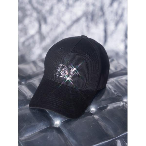 ZOZO問い合わせ番号:82477678ショップ:Darich，ダーリッチブランド:Darich，ダーリッチ商品名:クリスタルロゴキャップカテゴリ:帽子>キャップブランド品番:112416022素材:綿　100%カラー:ブラックサイズ...