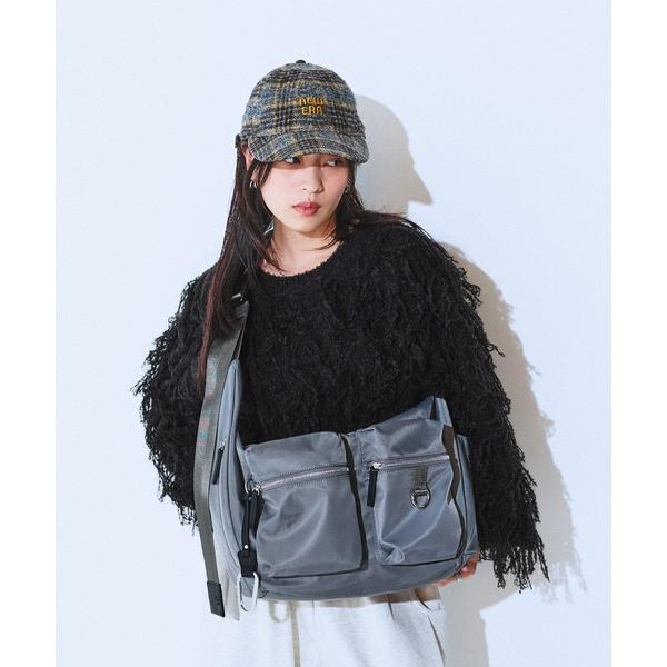 ZOZO問い合わせ番号:84471817ショップ:JEANASIS，ジーナシスブランド:JEANASIS，ジーナシス商品名:ナイロンWポケットボディBAG/128576カテゴリ:バッグ>ショルダーバッグブランド品番:128576素材:...