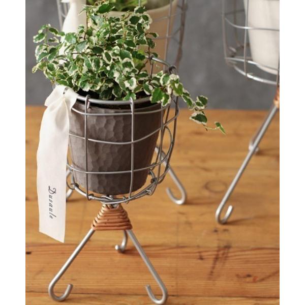 ZOZO問い合わせ番号:87148132ショップ:GEORGE'S，ジョージズブランド:GEORGE'S，ジョージズ商品名:デュソール スタンド ポットカバー Sカテゴリ:インテリア&gt;フラワーベースブランド品番:368717素材:アイ...