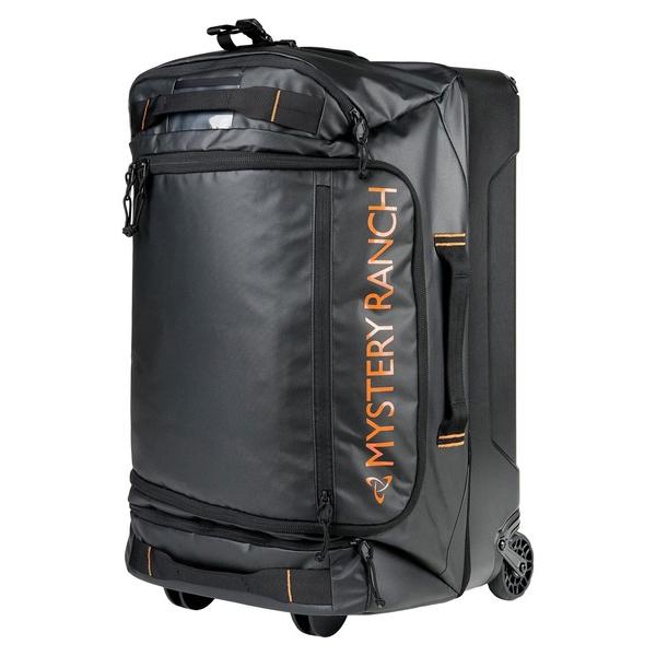 無骨かつスタイリッシュなデザインが特徴的。荷物を分けて整理しやすい点も魅力